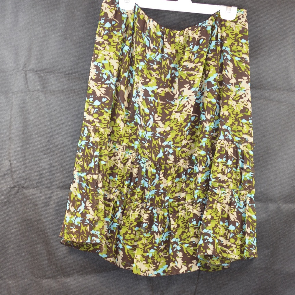 Tiered Print Chiffon-Type Full Skirt SZ 2X Tres You